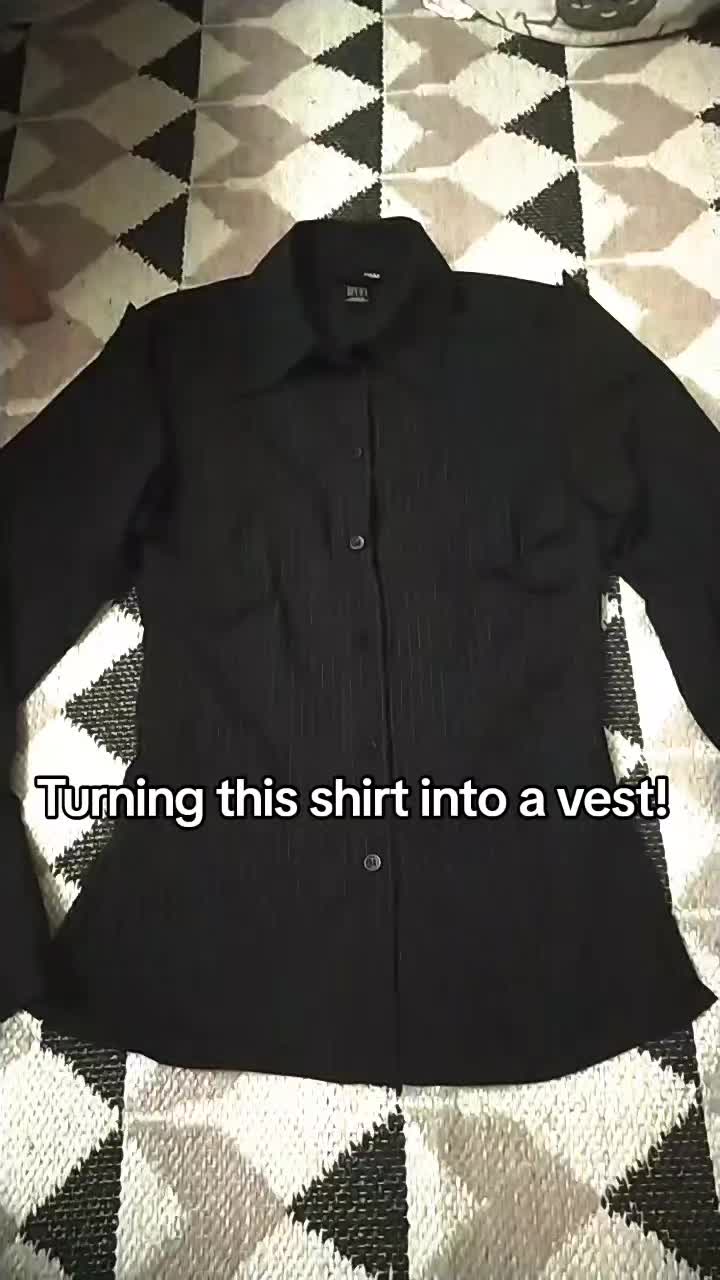 @•⸸•