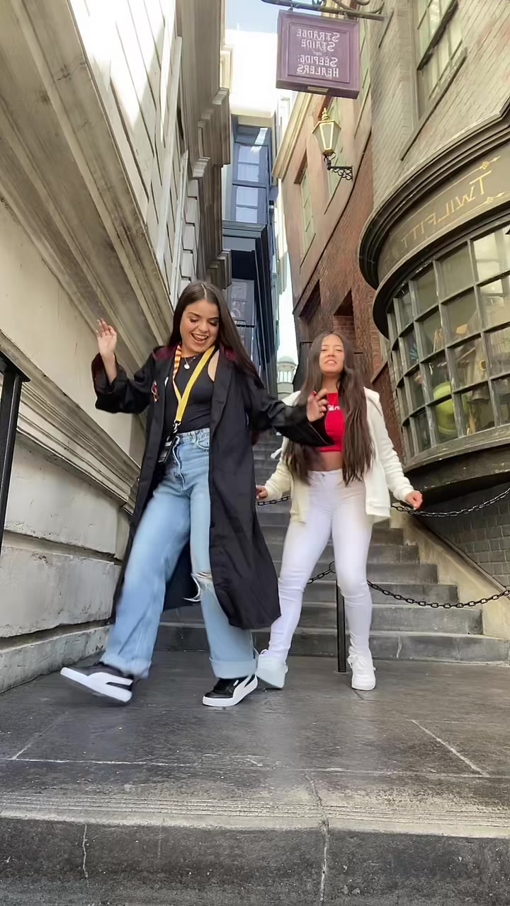 @AYLINUGALDE
