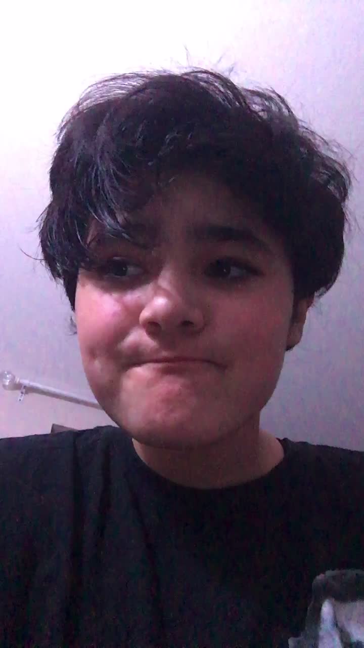 @Weird_Banana_Sinner