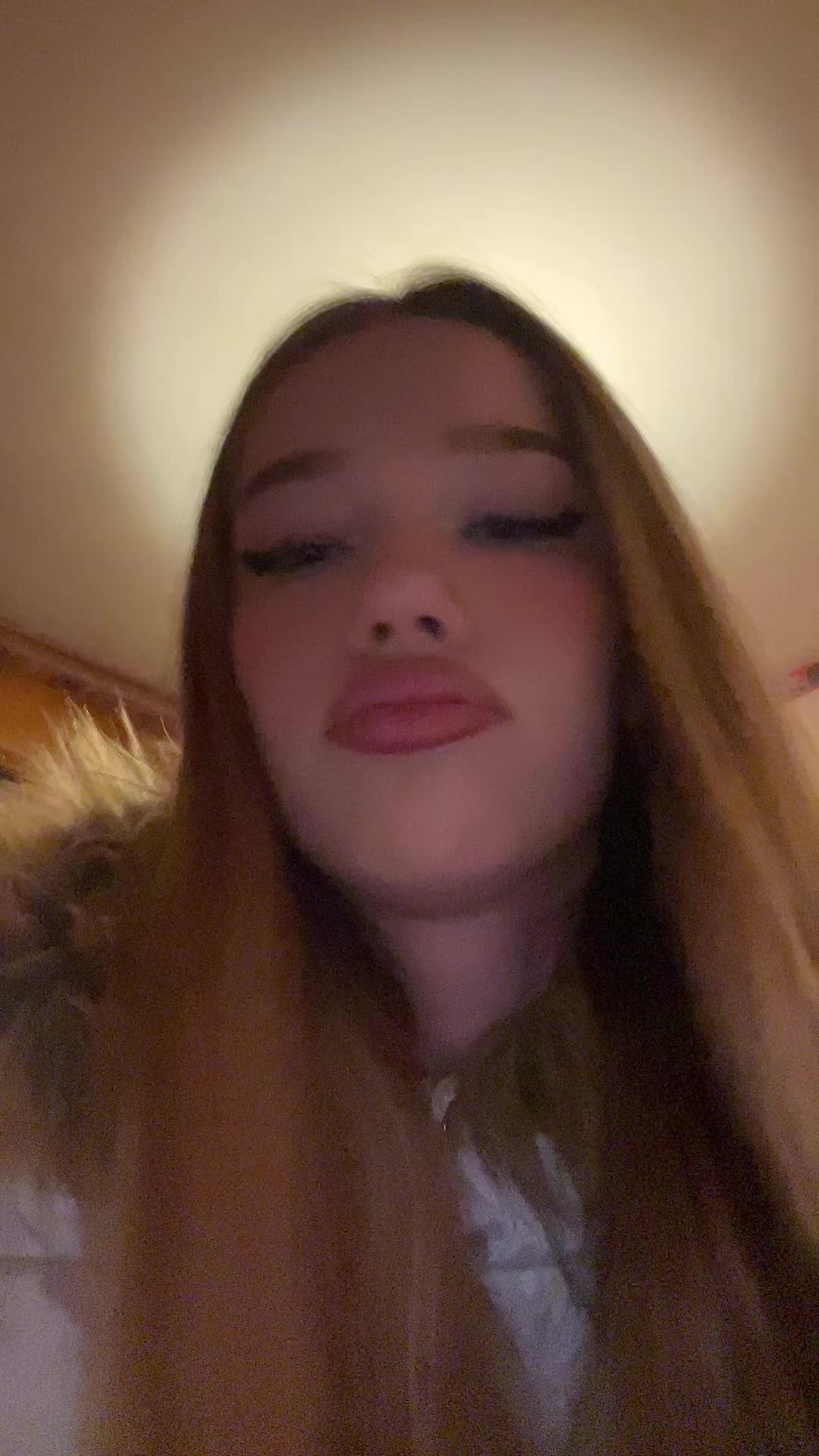 @👻