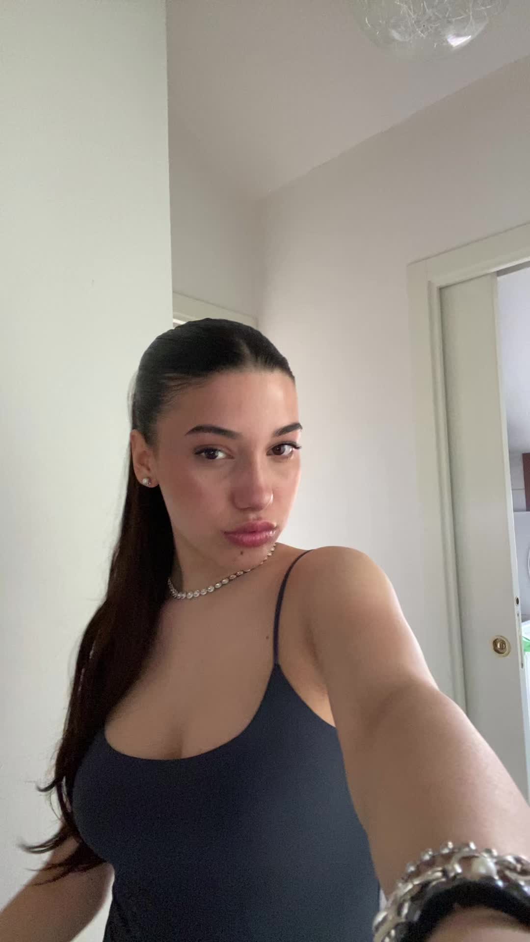 @bett👧🏻
