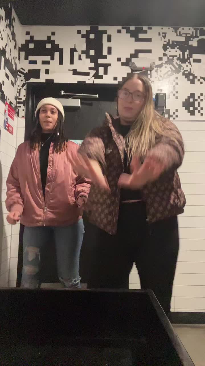 @stephlynnz
