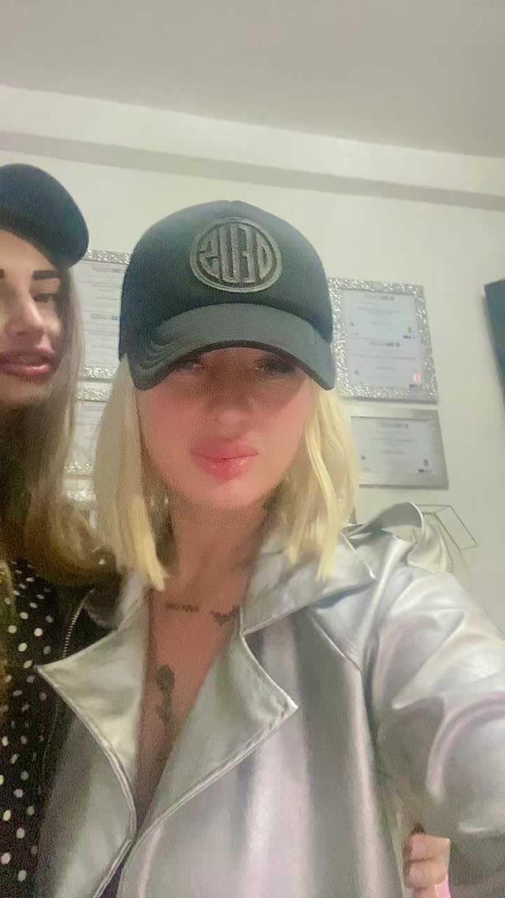 @ThequennMilano