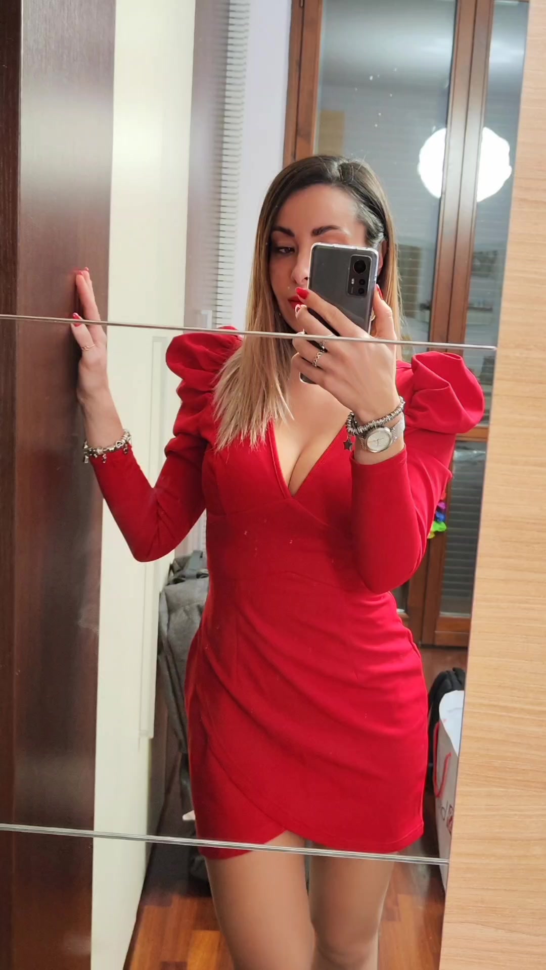 @gloriacornelli
