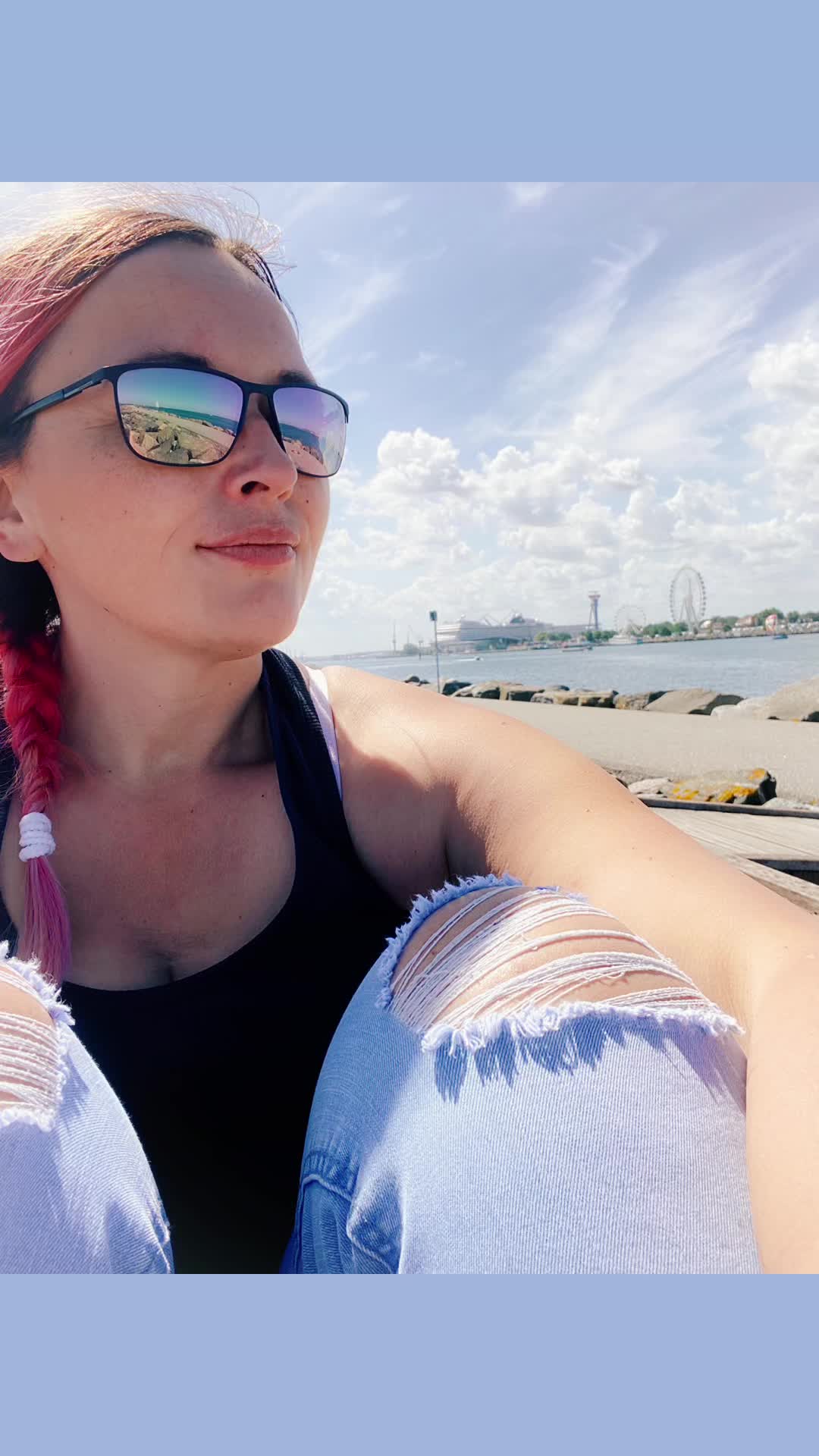 @alyssaj