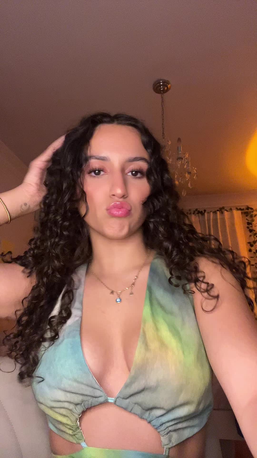 @azra!