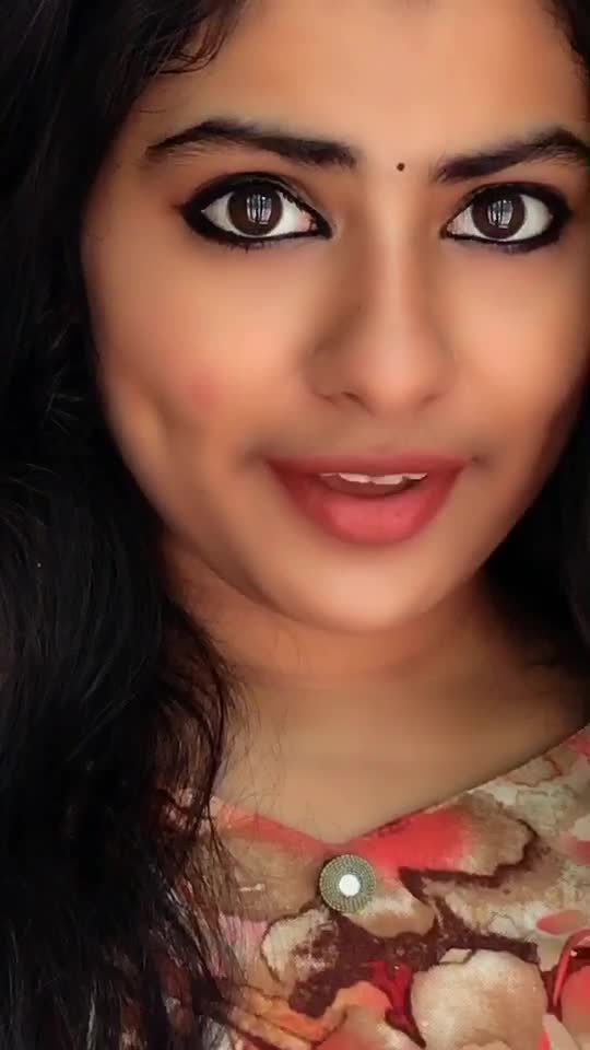 @👑 Devika 👑