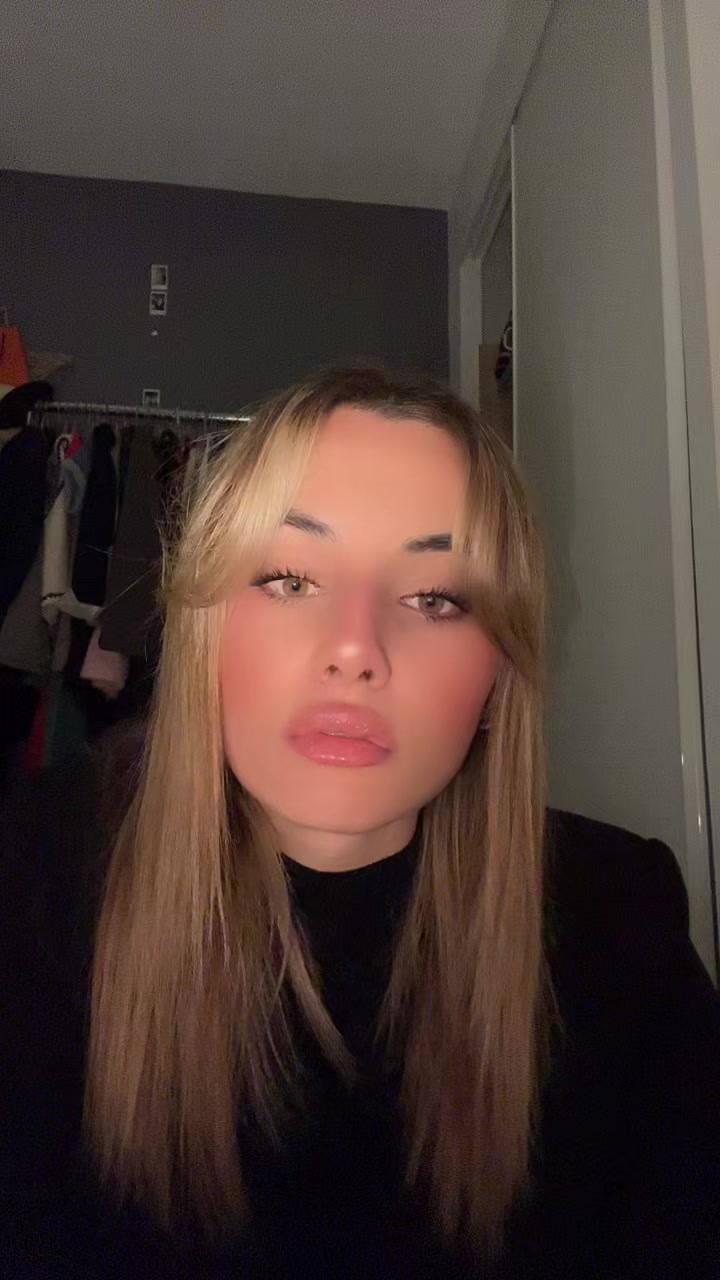 @victoriaromagne