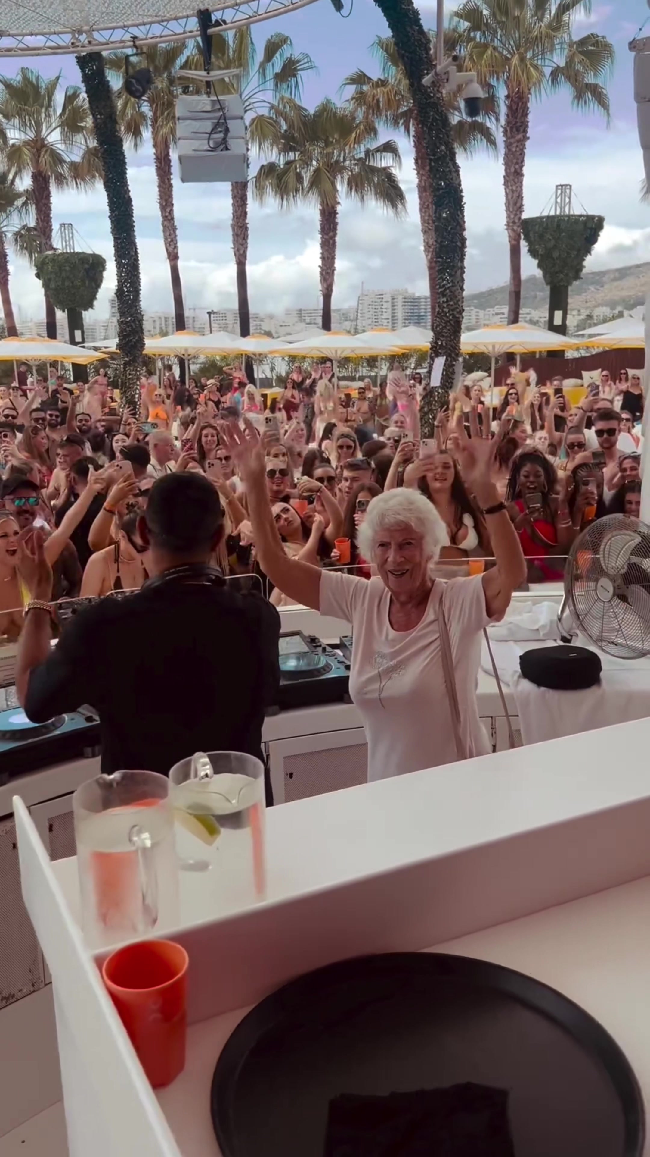 @ibizahq