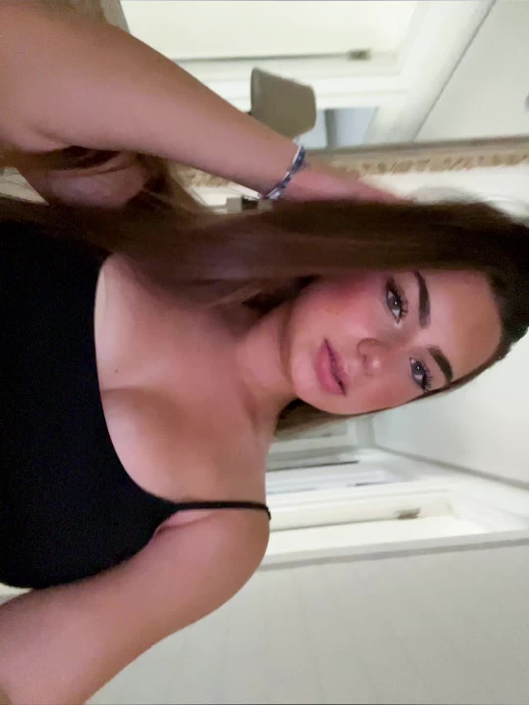 @naaira🫀