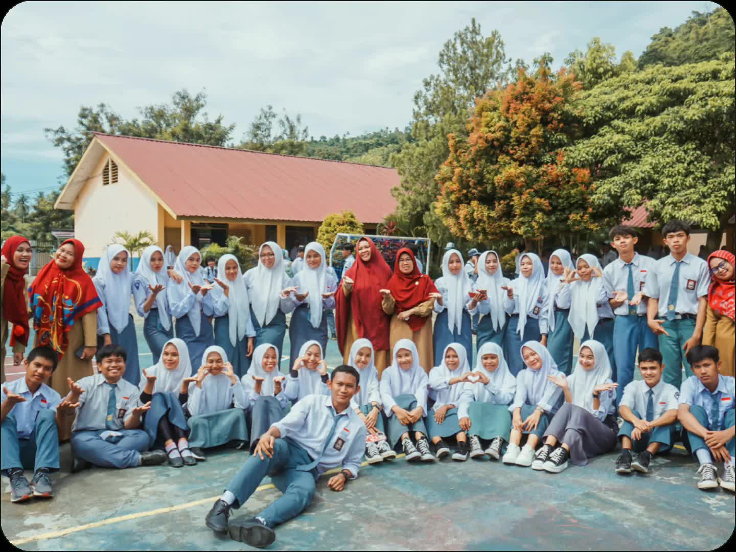 @XII MIPA 1 udh lulus