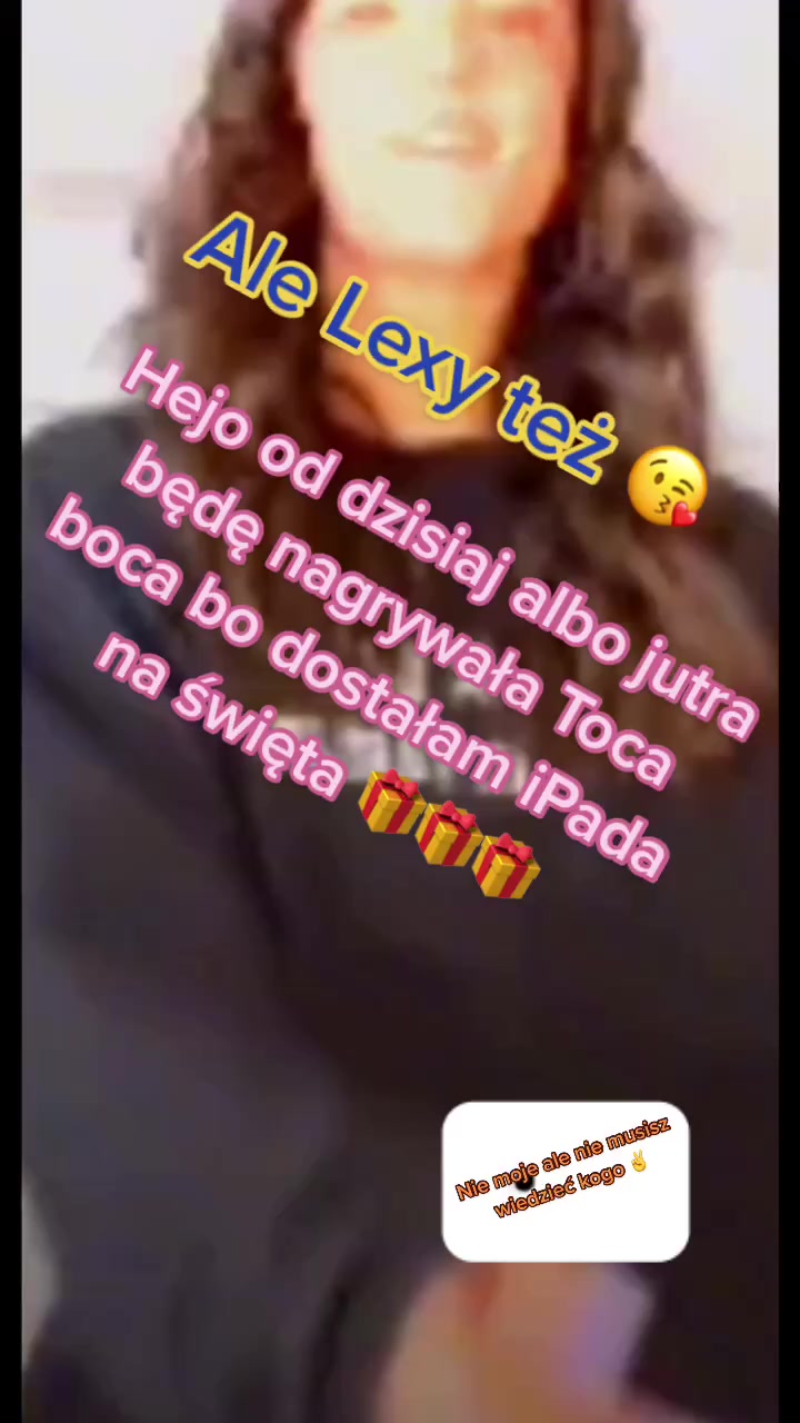 @Nicole🎧