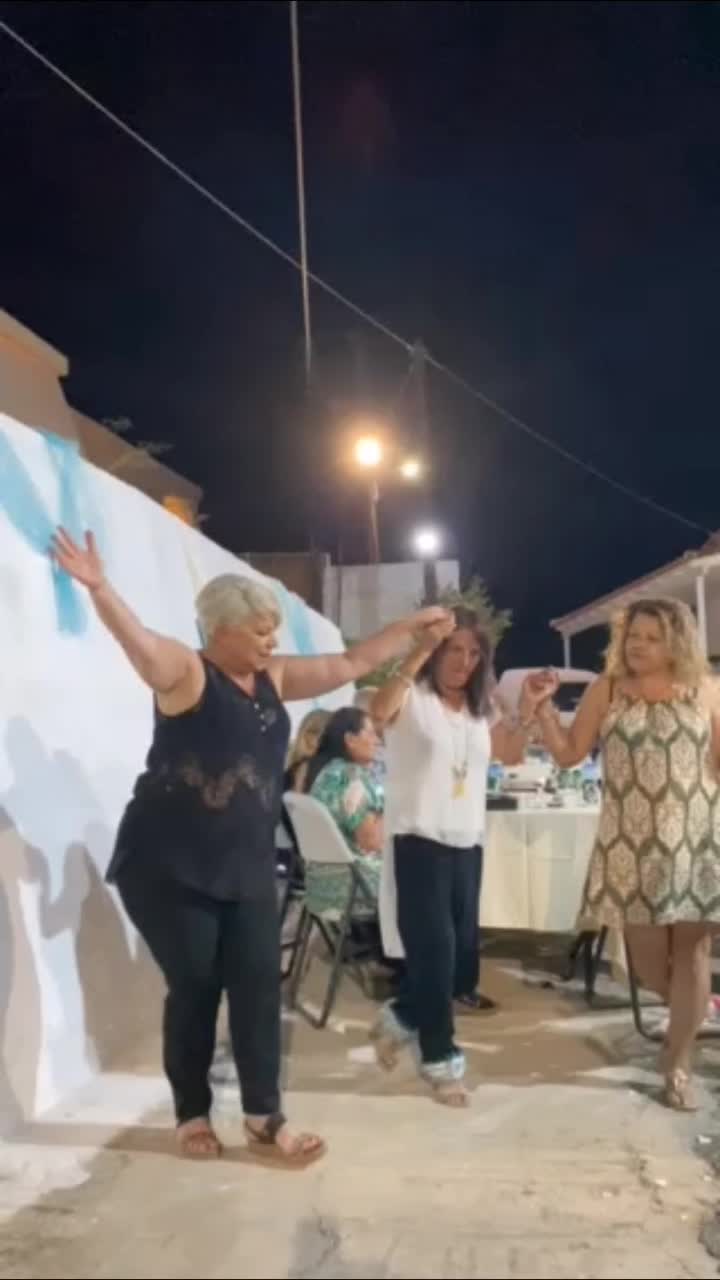 @XrysaTo1
