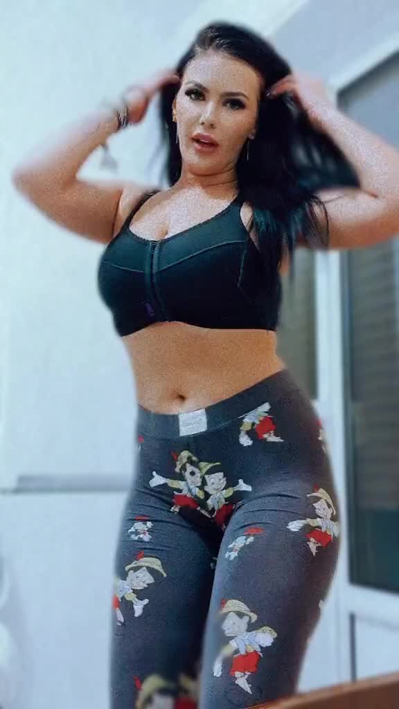 @vanesssaaa🖤