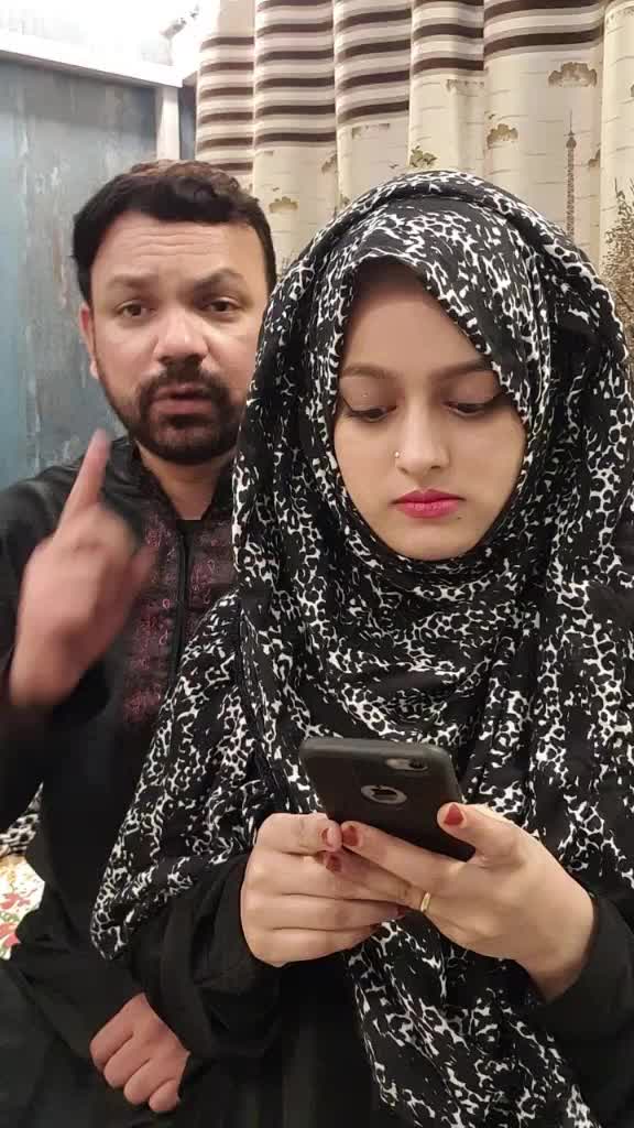@Meenaz💎