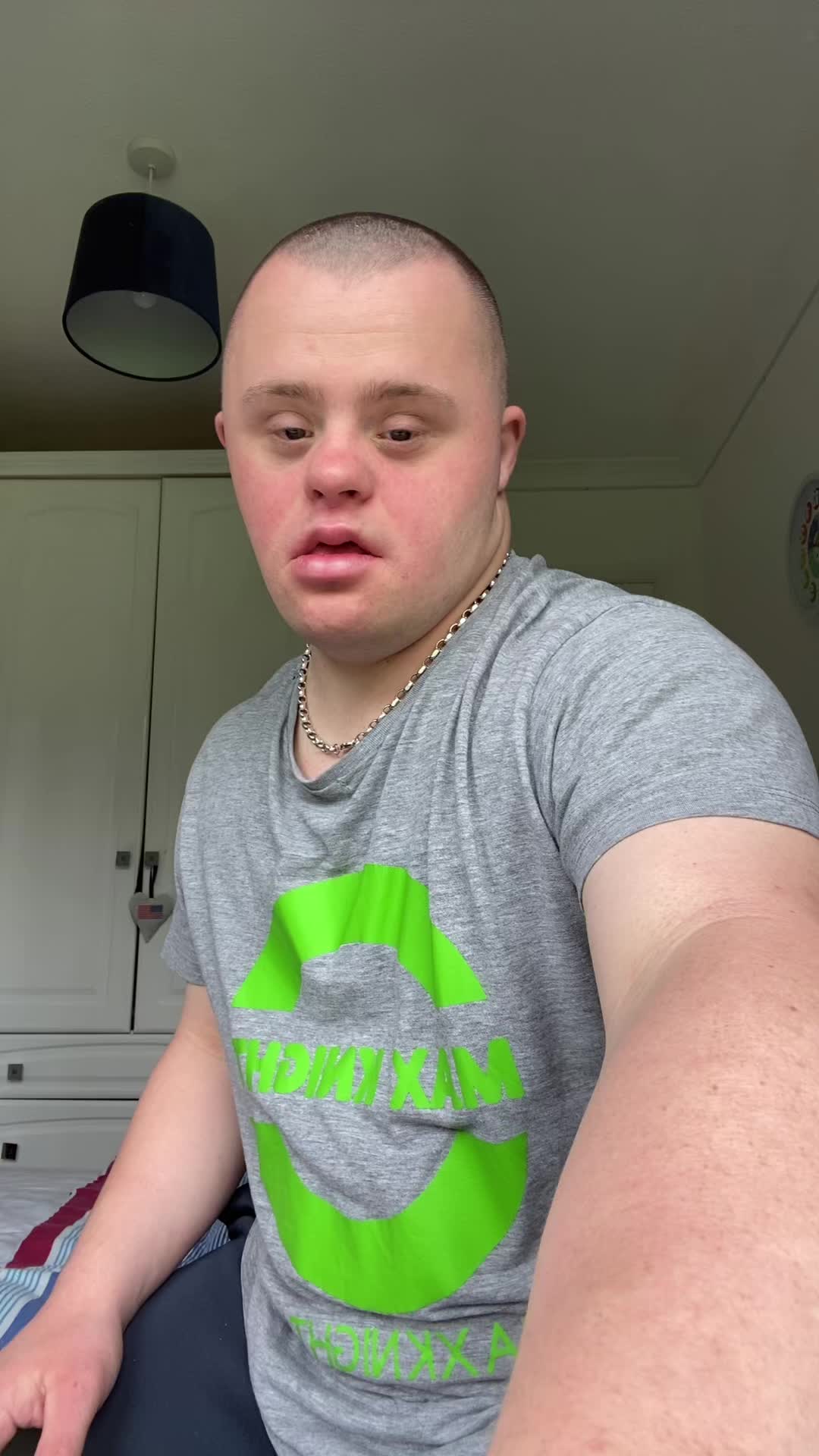 @Max._knight