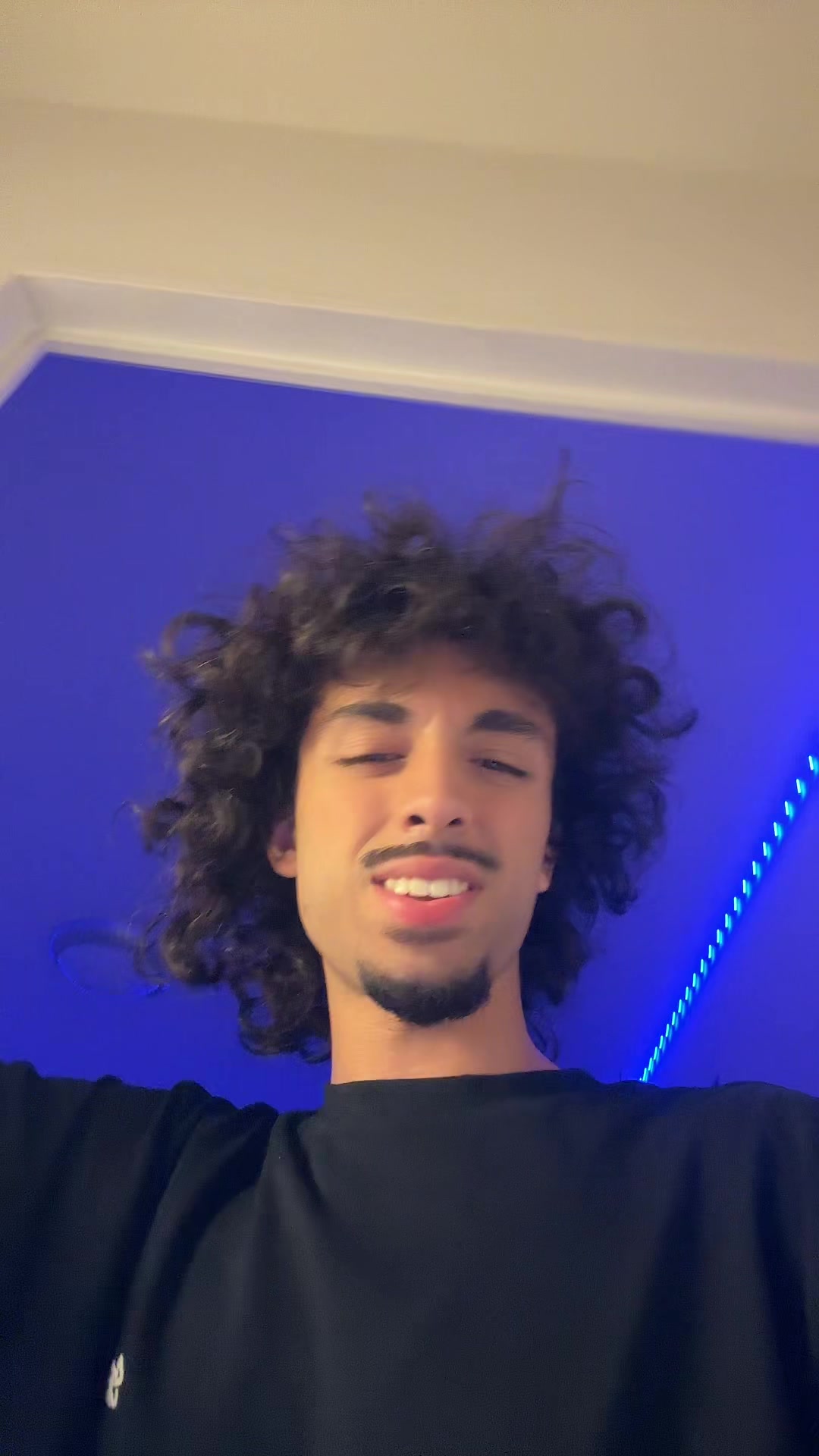 @ayouixx21