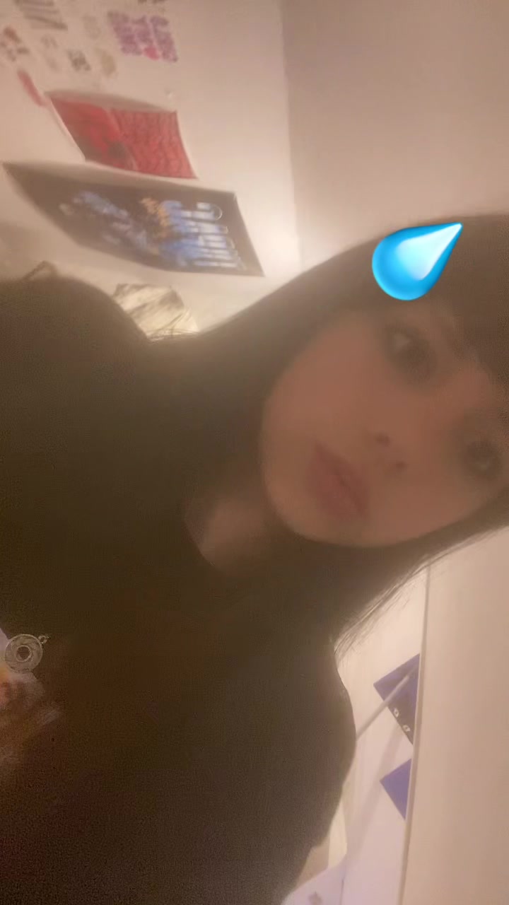 @𝓐🦇