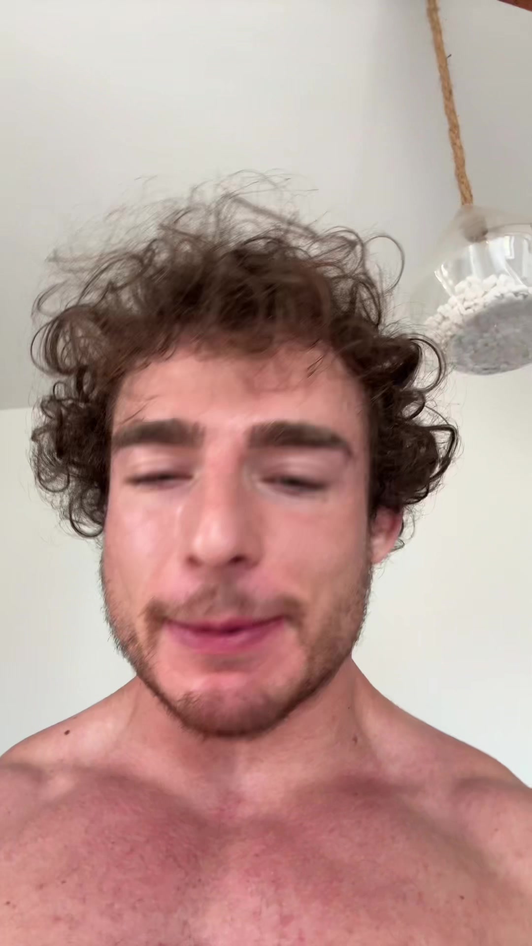 @leospollii