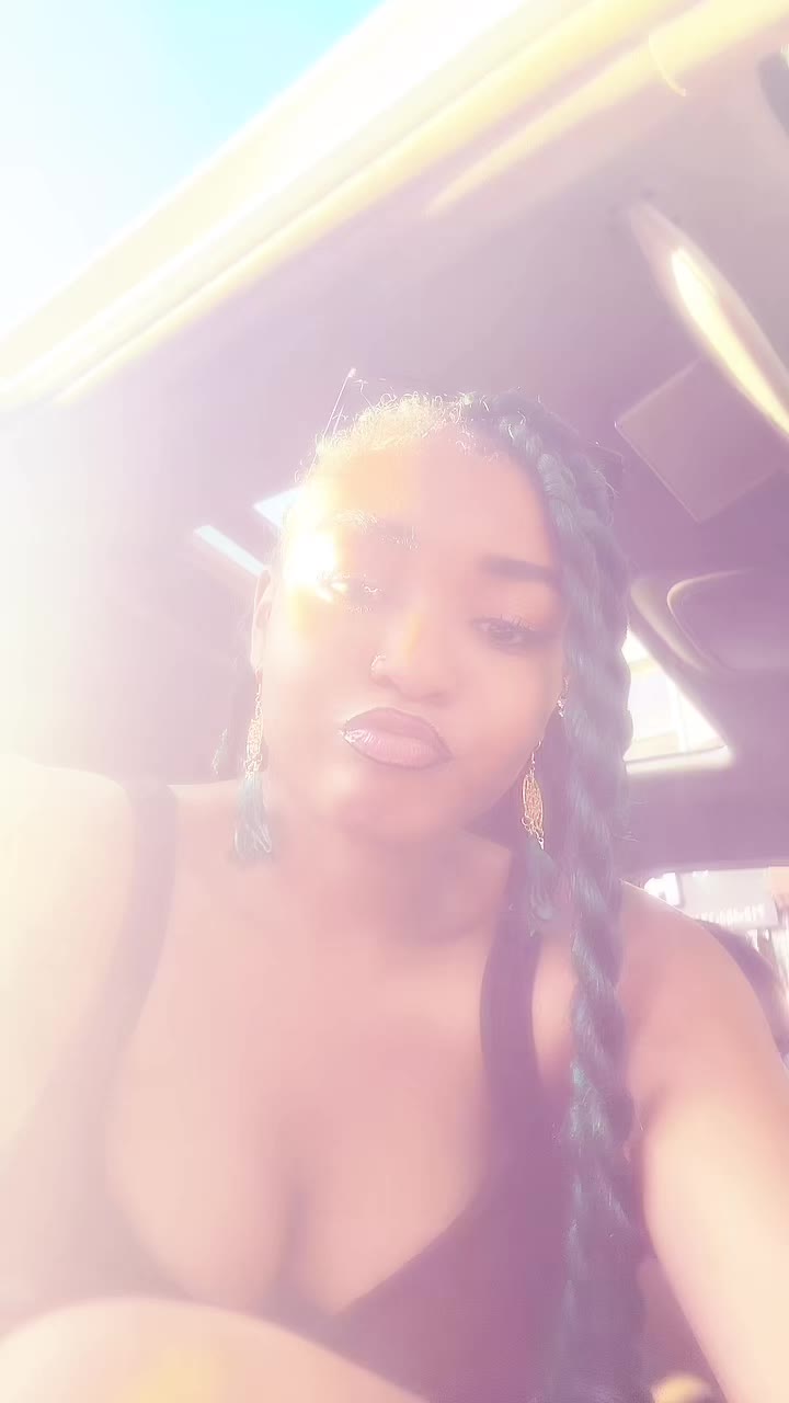 @PRETTY _GIRL_LOCA3๐๐ค