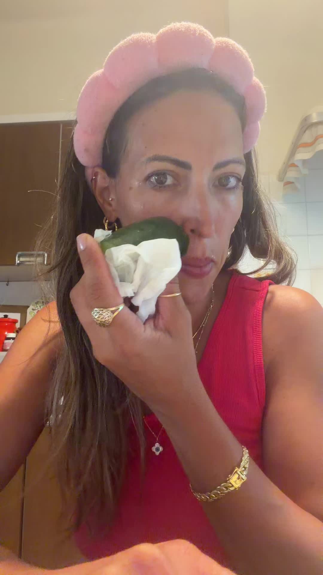@Yuni