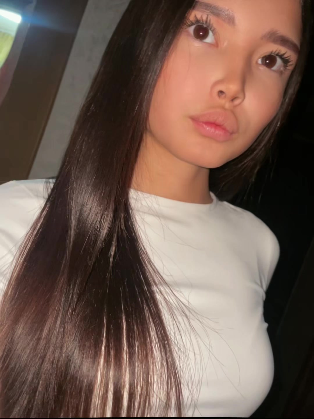 @𝒟