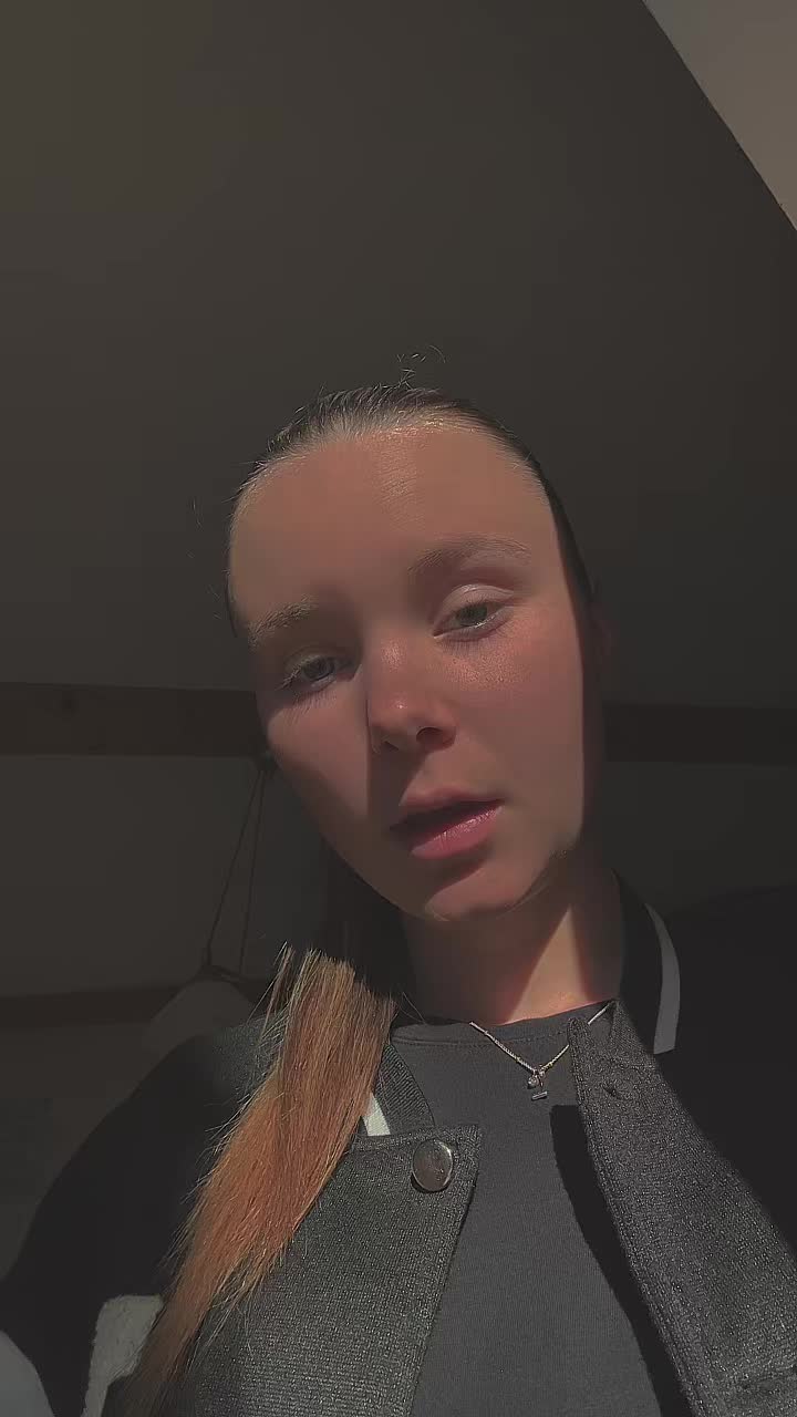 @Lena.pltdr