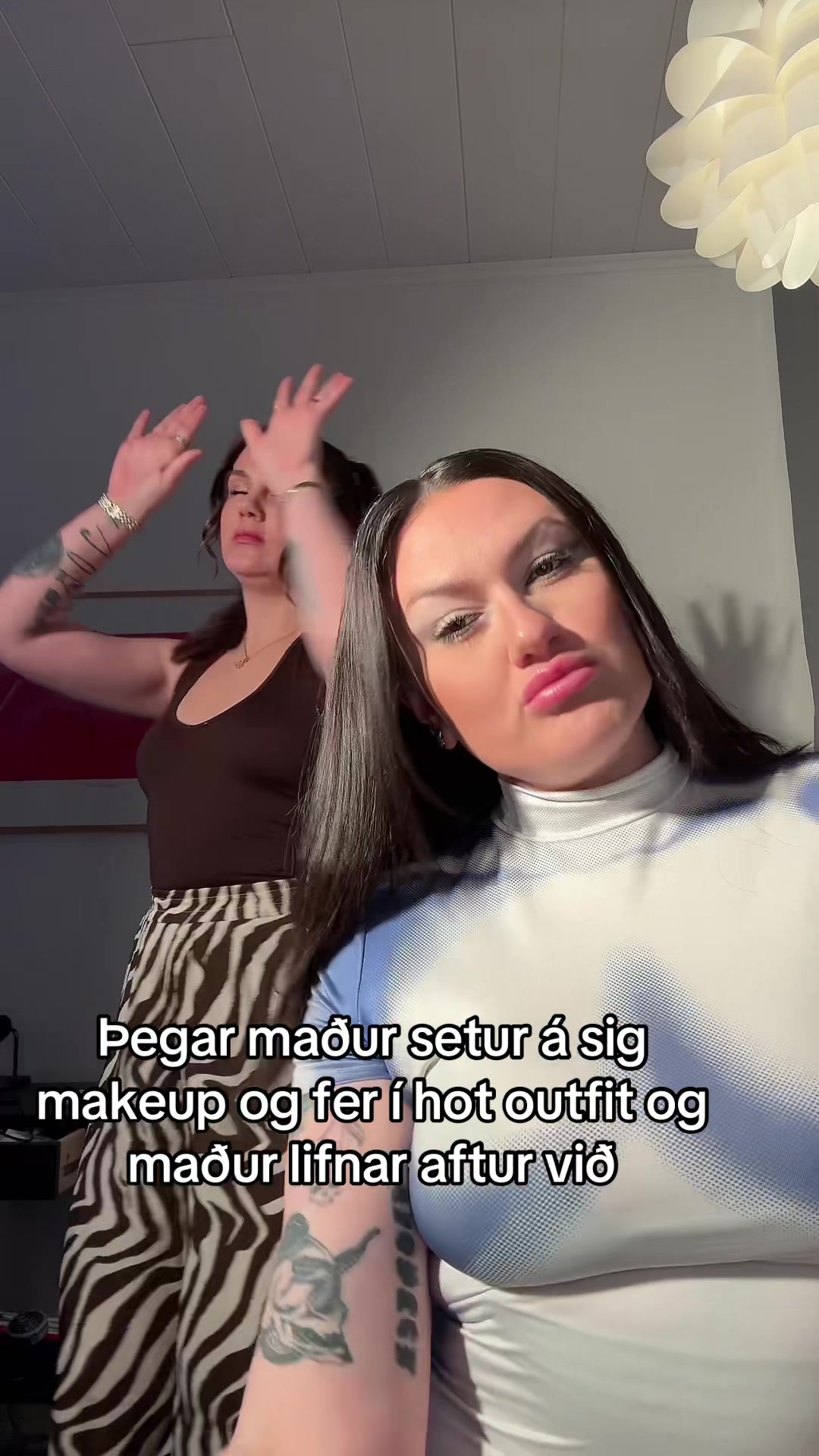 @Kalla&eth;u mig Howser