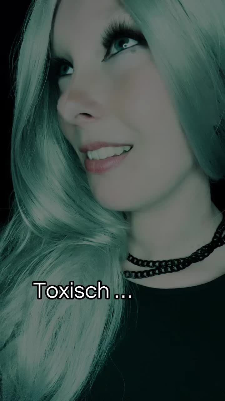 @MrsPuckiii 😈