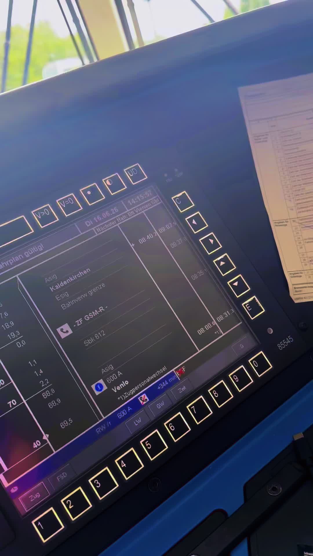 @Maschine