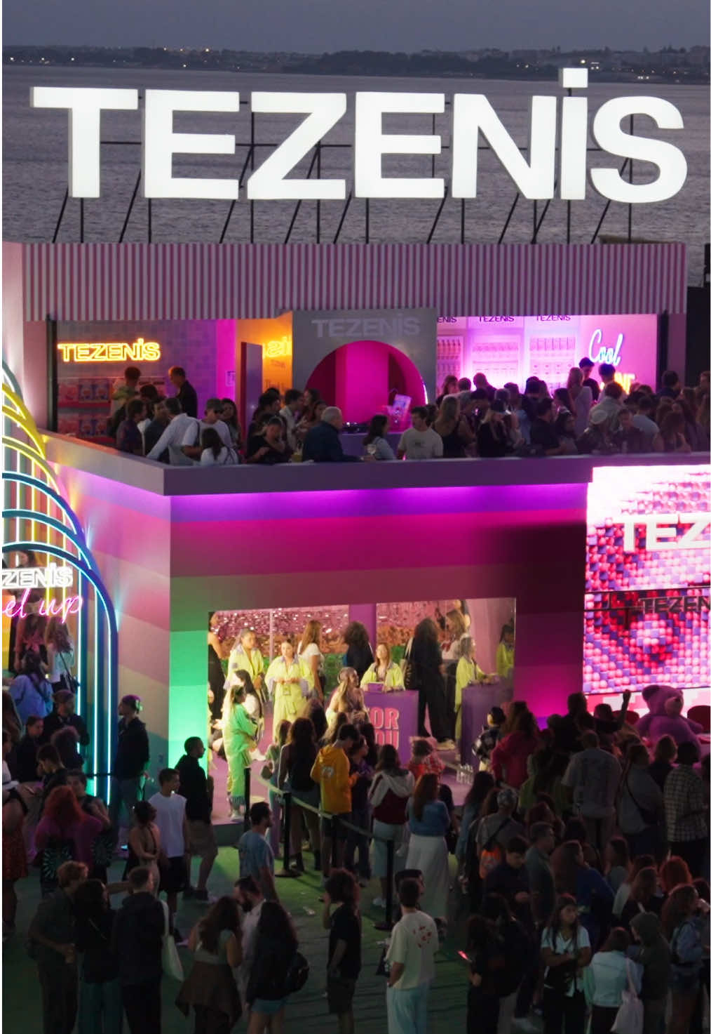 @Tezenis