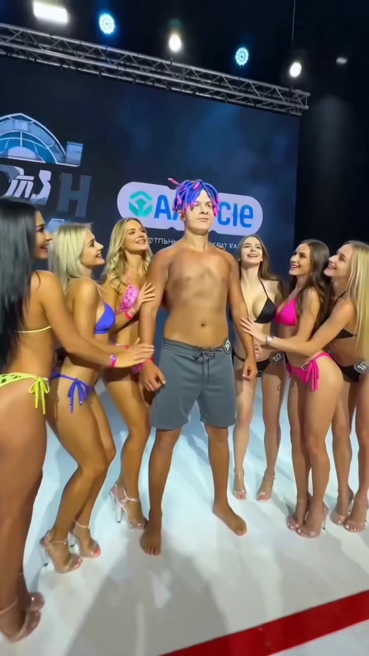 @Ника Фудкорт 😜