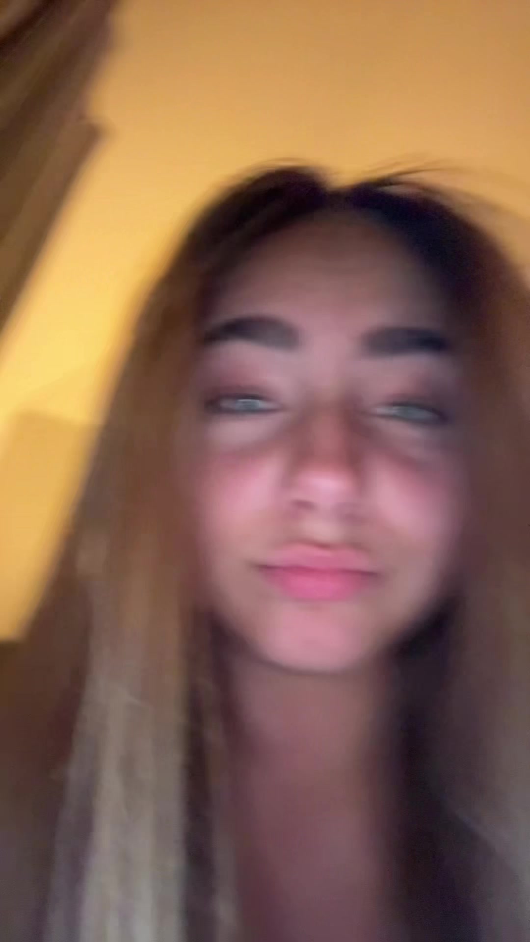 @zoeymar_isa