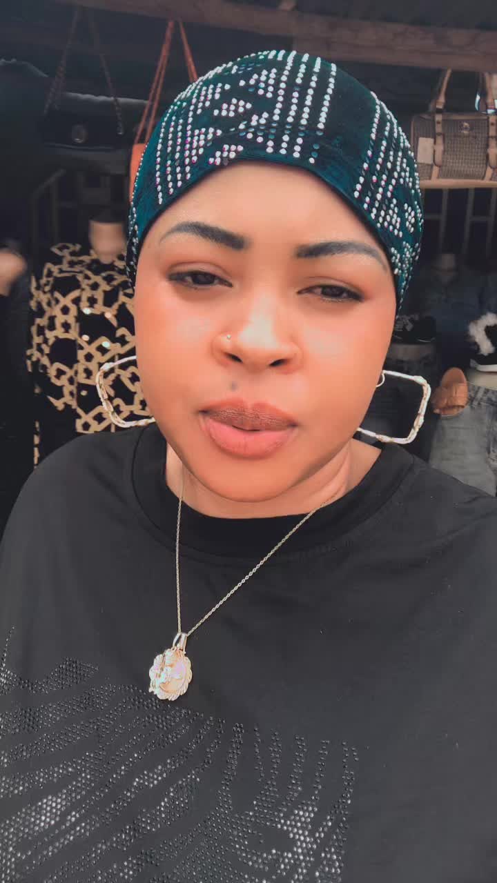 @IYESOGIE❤️🧡😊