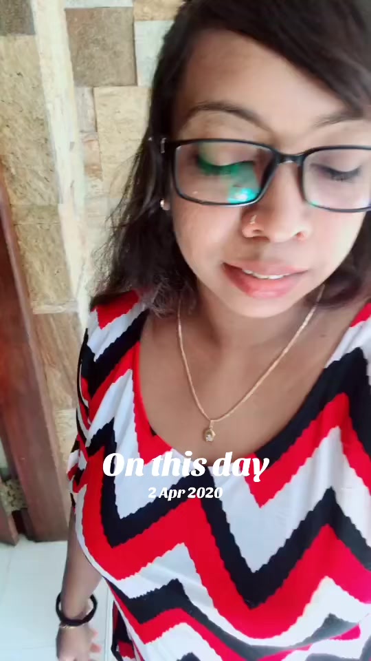 @M O N I 🧿