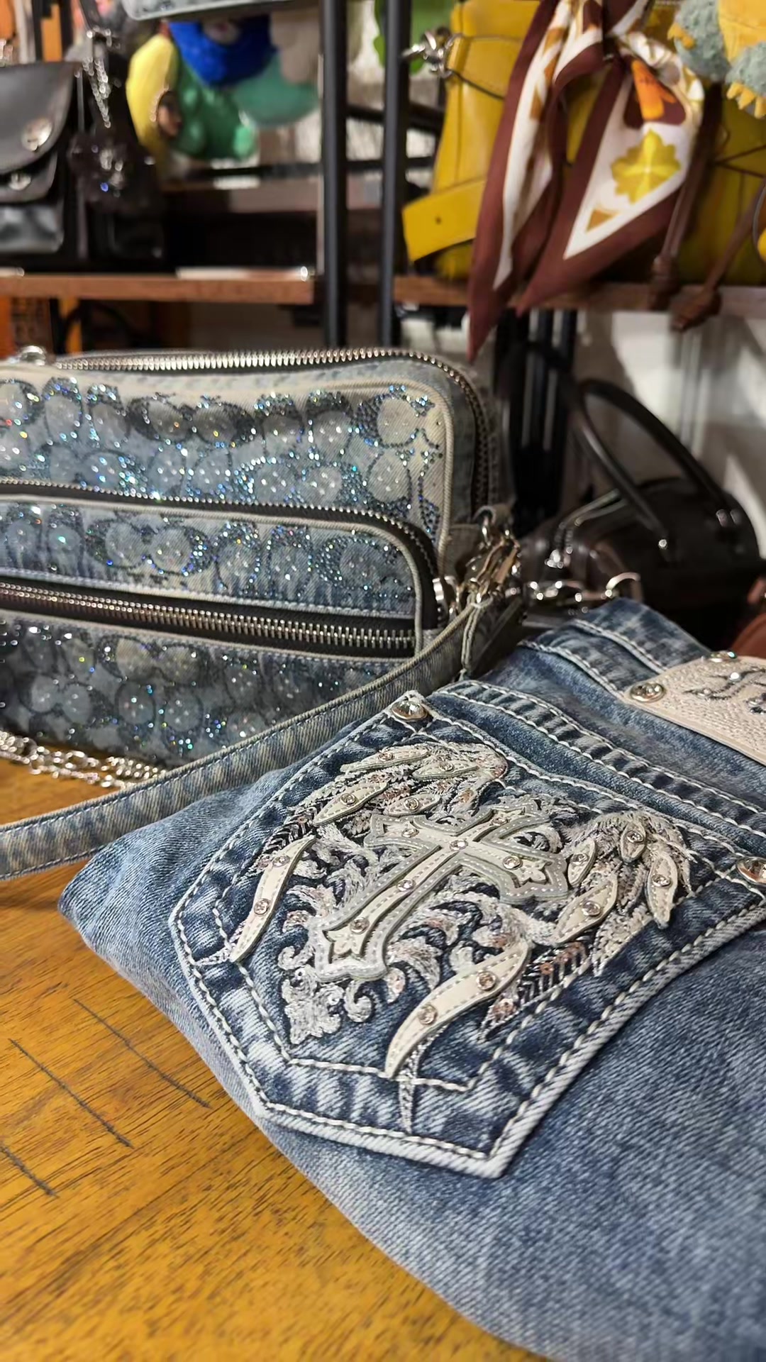@👜📚ᥫ᭡ ᗰᗩᖇᑕI ᥫ᭡📚👜