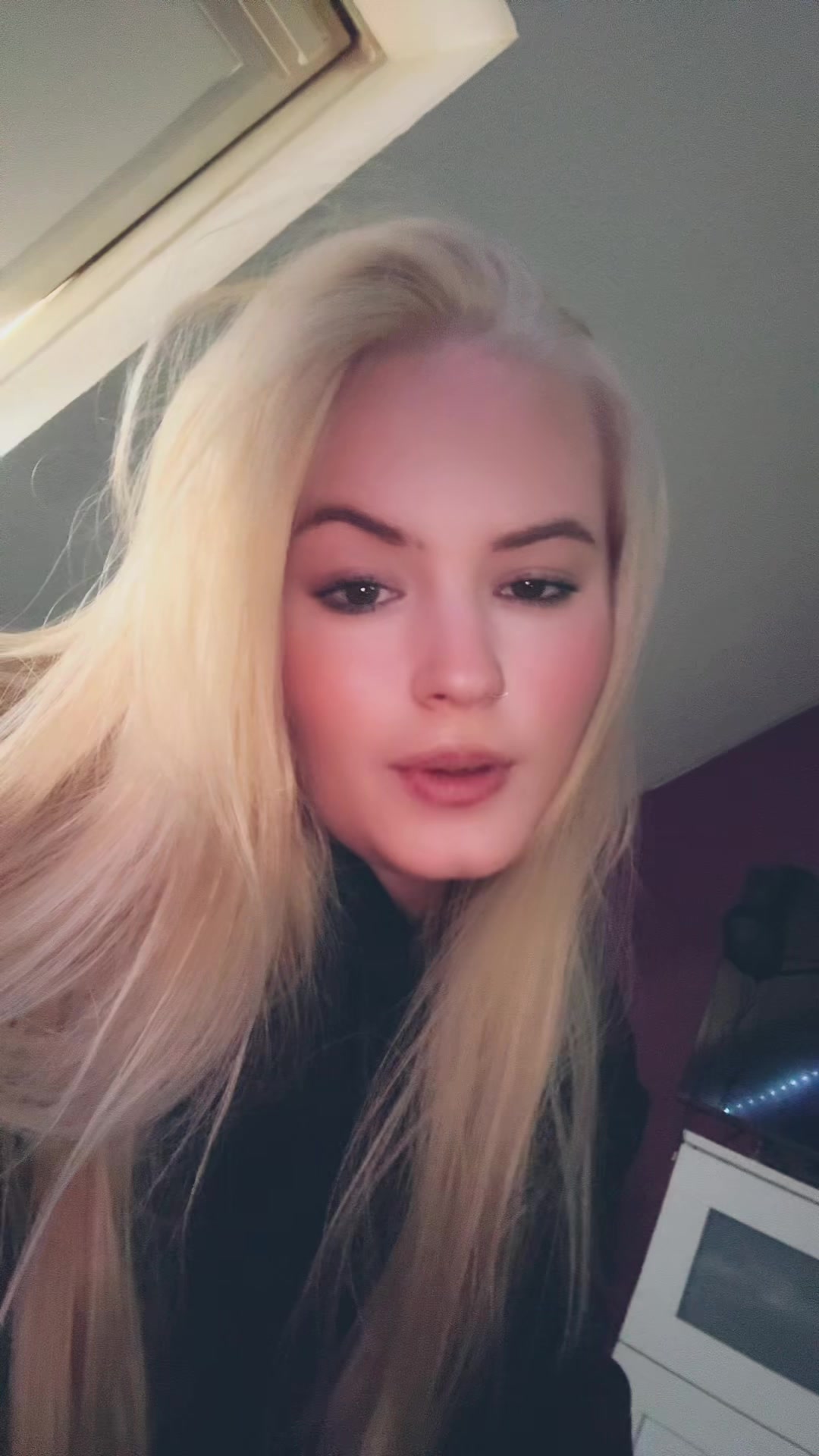 @therealelli