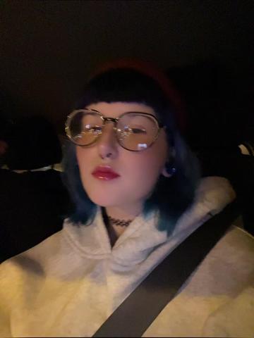 @Molli🫂