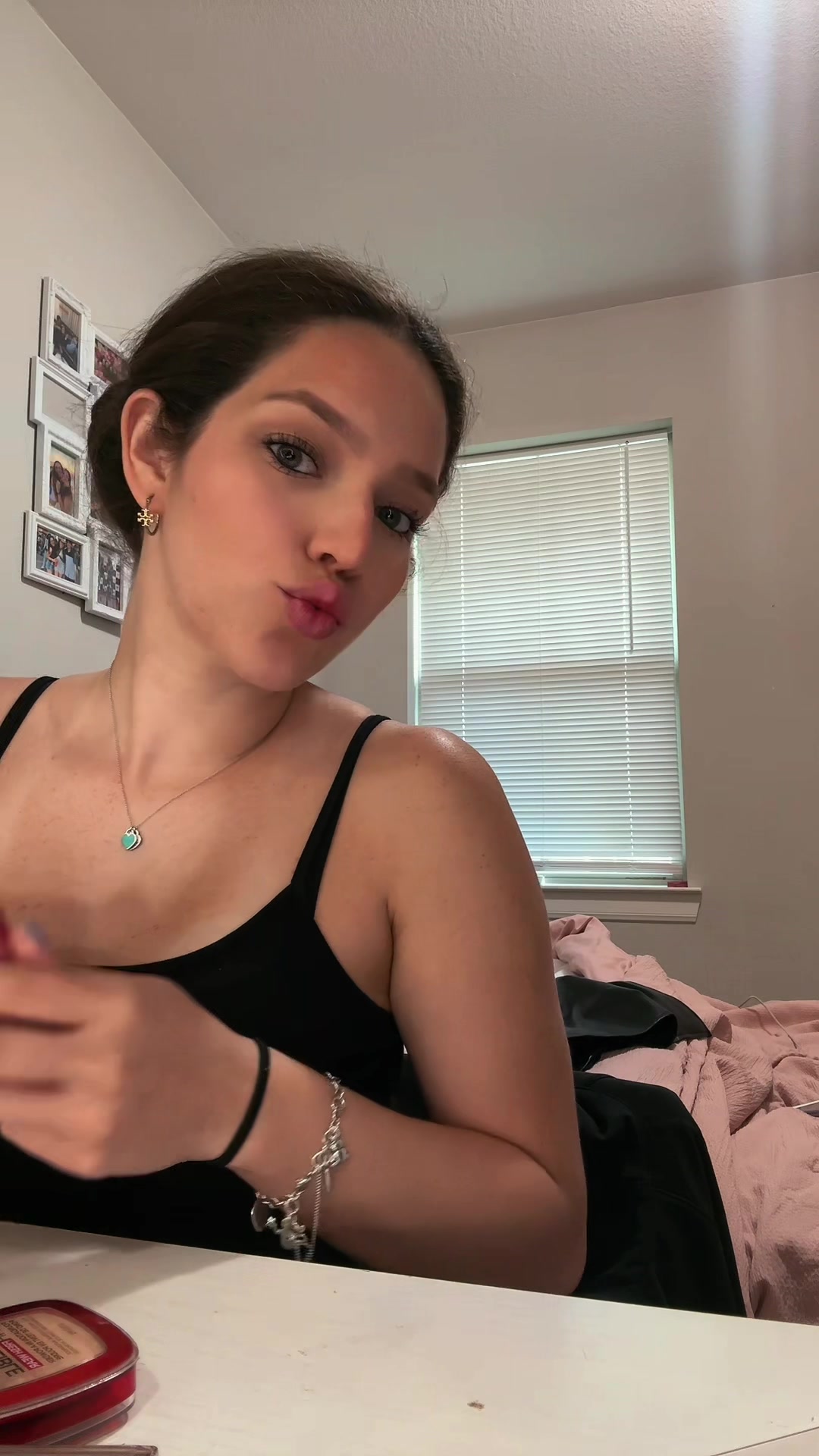 @sheiii.H