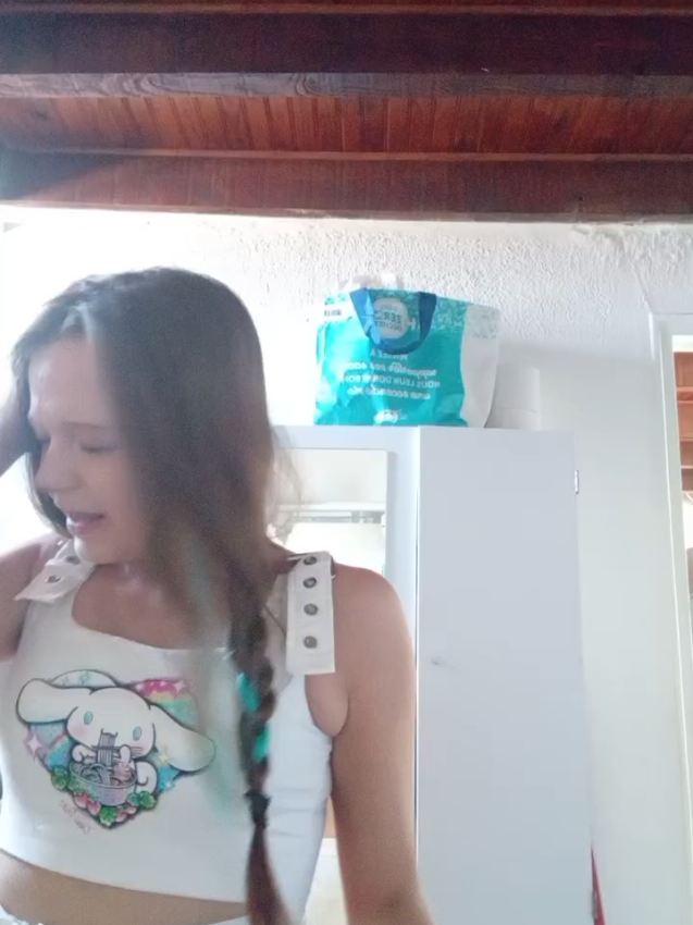 @Emi