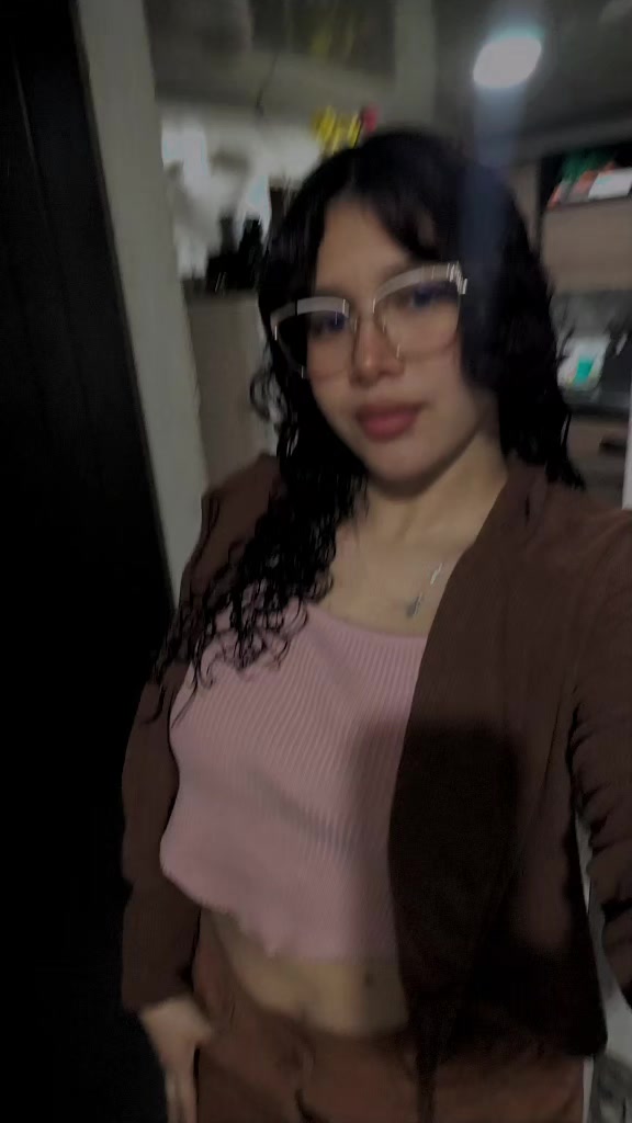 @Mónica🖤.
