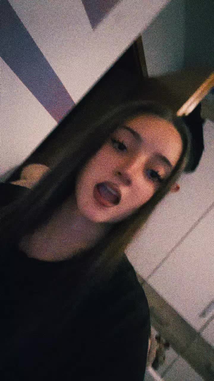 @Lena