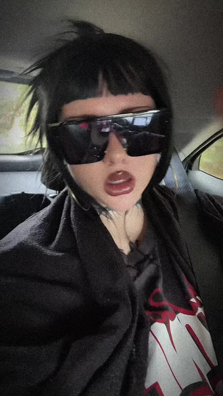 @aly🧛&zwj;♀️