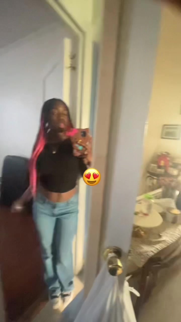 @Aniii🍭🫧
