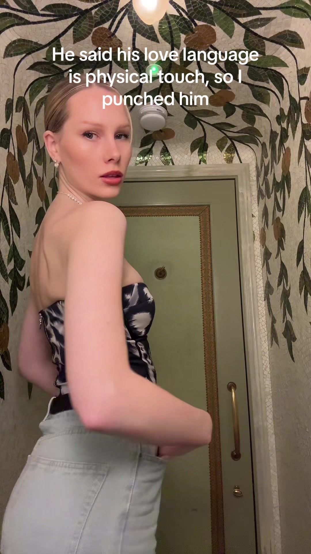@patriciaglows2