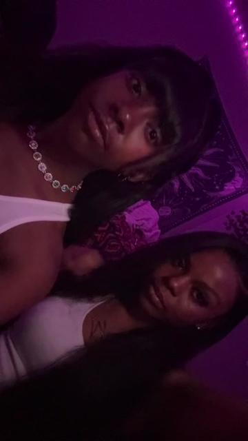 @rockoutzari_