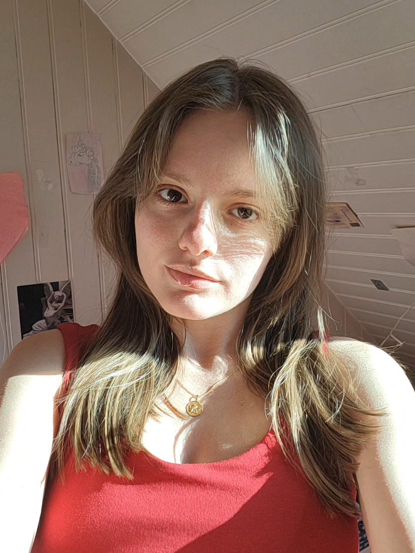 @Chlo ✨️