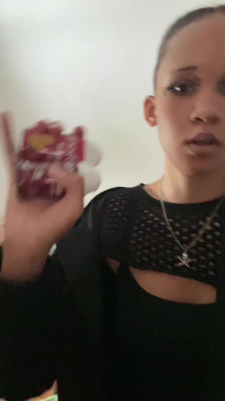 @Alena𒉭