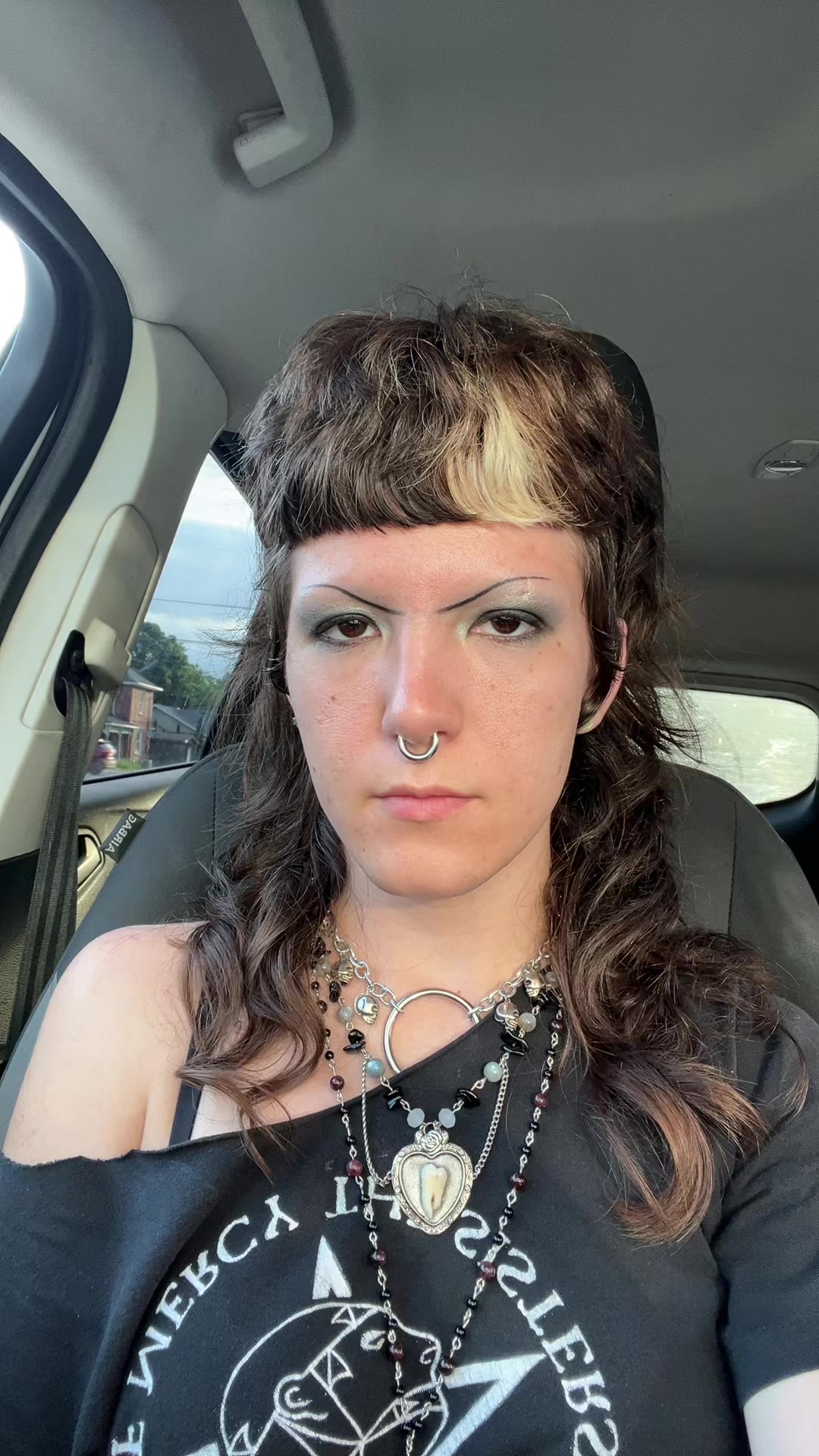 @80s horror character ⚰️