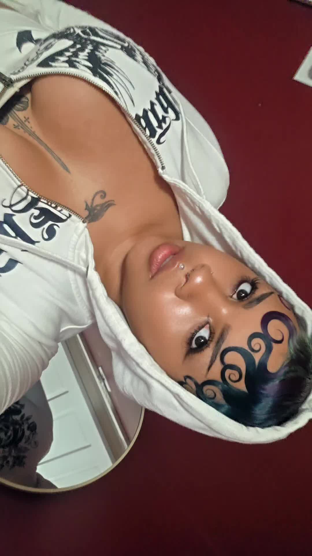 @capriG0at♡
